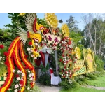 Cổng Long Phụng đỏ