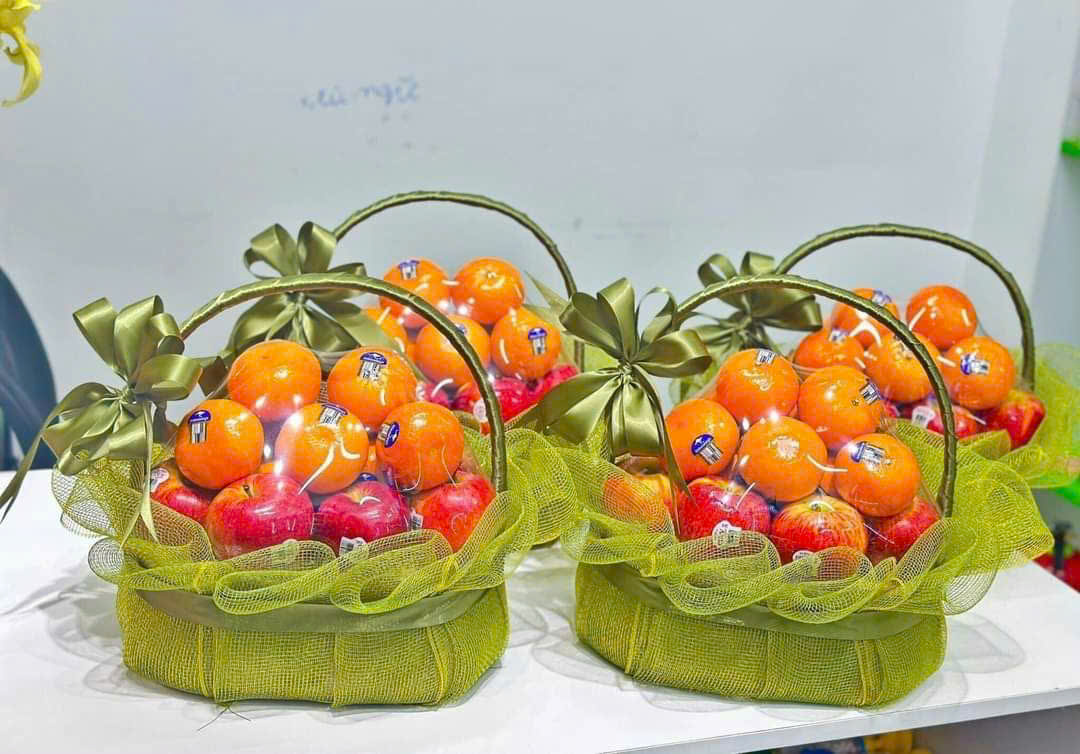 giỏ trái cây tươi