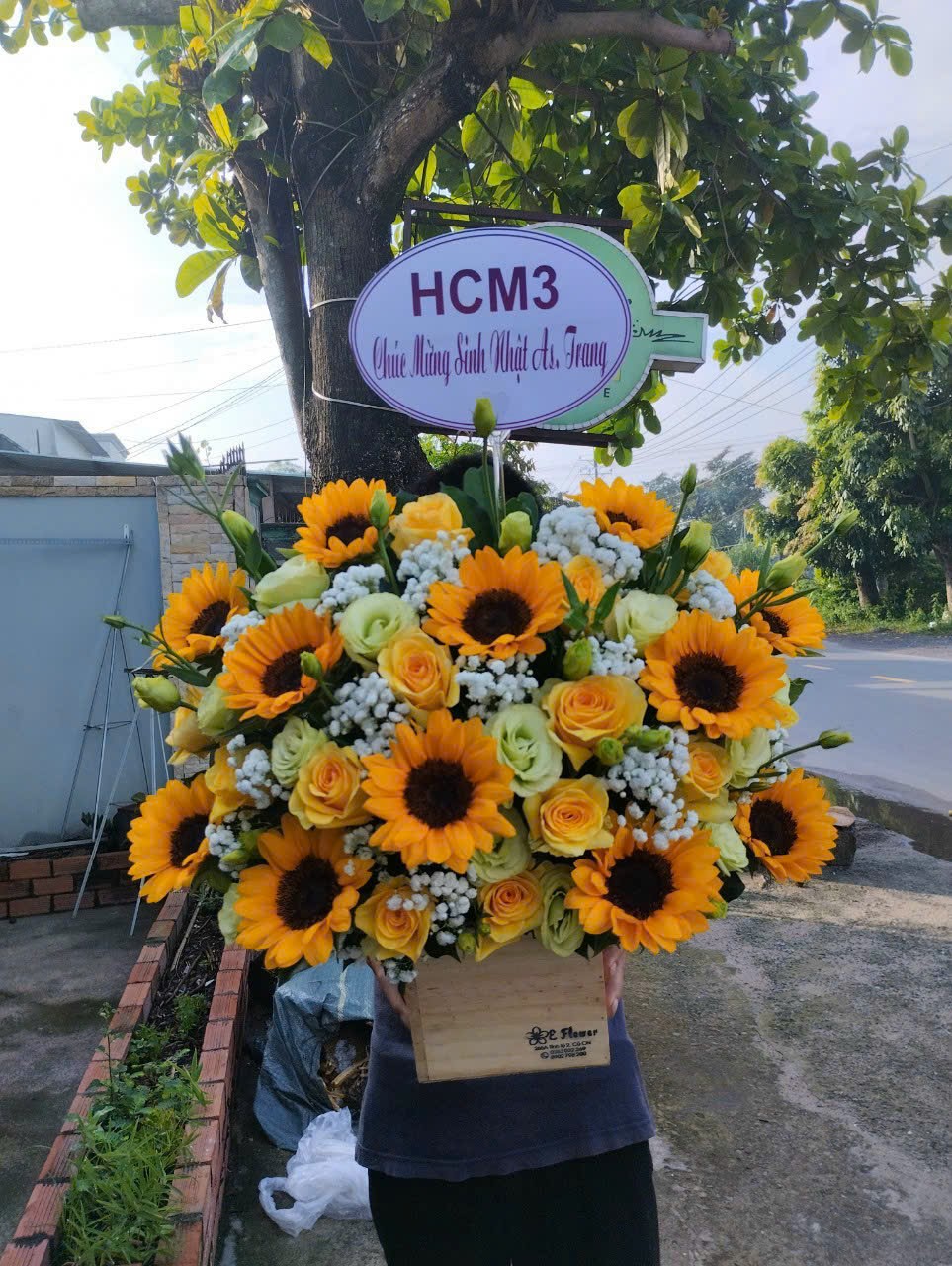 Giỏ hoa Hướng dương sinh nhật
