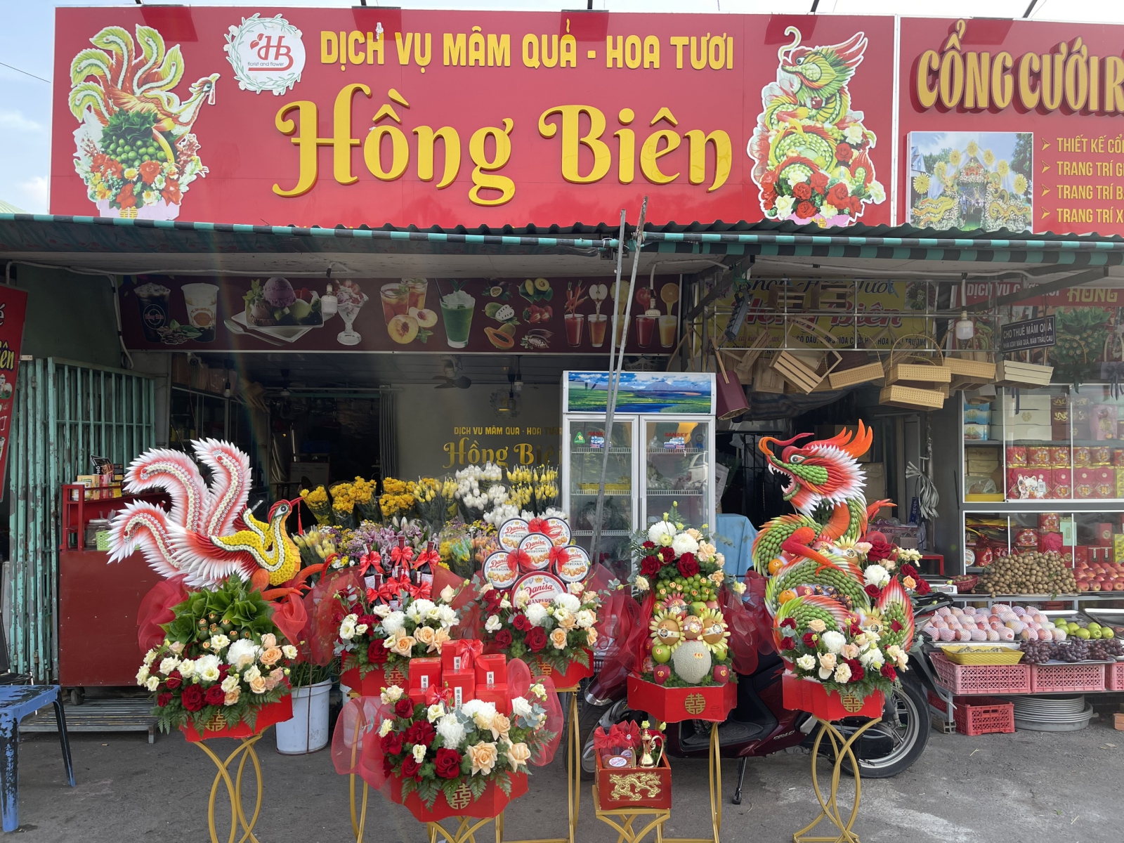 mâm quả rồng phụng tone đỏ nhe nhang  ( HONGBIENCUOIHOITRONGOI)