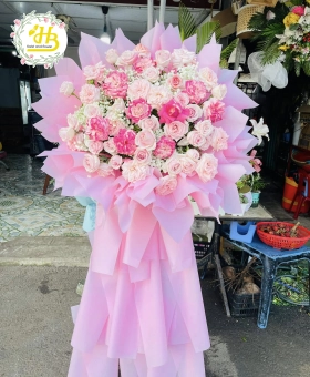 kệ hoa chúc mừng tone hồng 