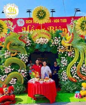 Cổng cưới long phụng xanh vàng (HỒNG BIÊN CAO LÃNH ĐỒNG THÁP: CỔNG RỒNG PHỤNG - MÂM QUẢ - HOA TƯƠI)