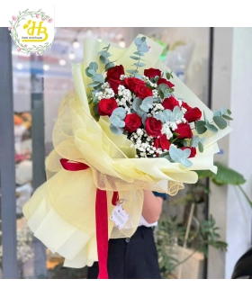 BÓ HOA HỒNG  ĐỎ GIẤY VÀNG (HỒNG BIÊN CAO LÃNH ĐỒNG THÁP: CỔNG RỒNG PHỤNG - MÂM QUẢ - HOA TƯƠI)